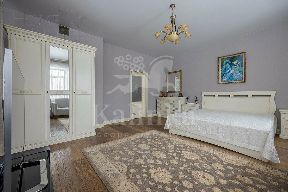 3-этажный коттедж 800 м² с отделкой
