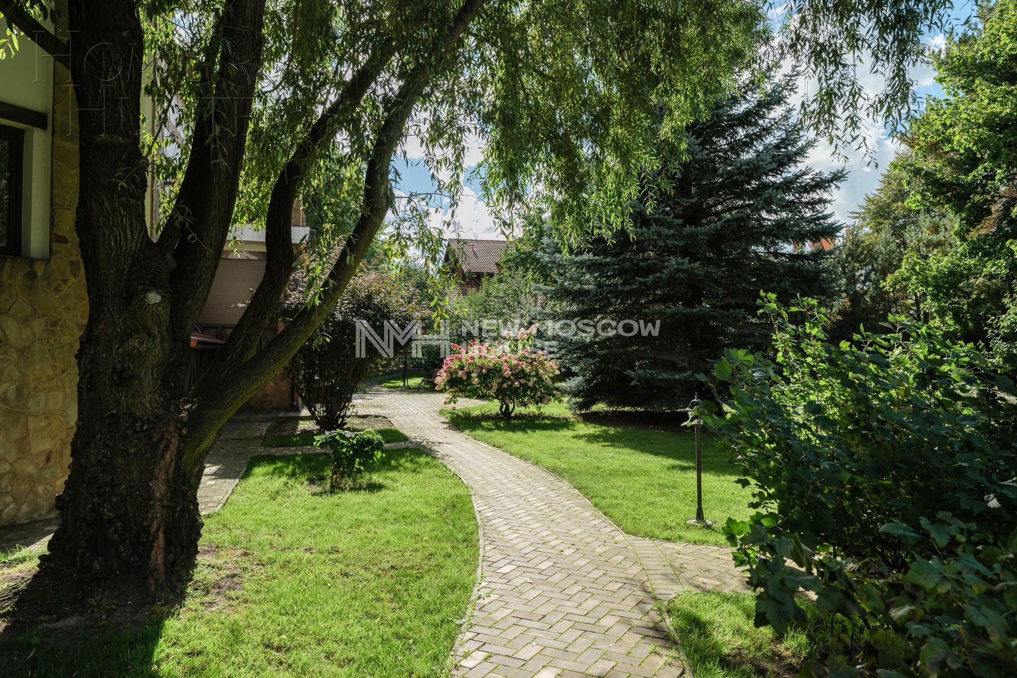 4-этажный коттедж 1 344 м² с отделкой