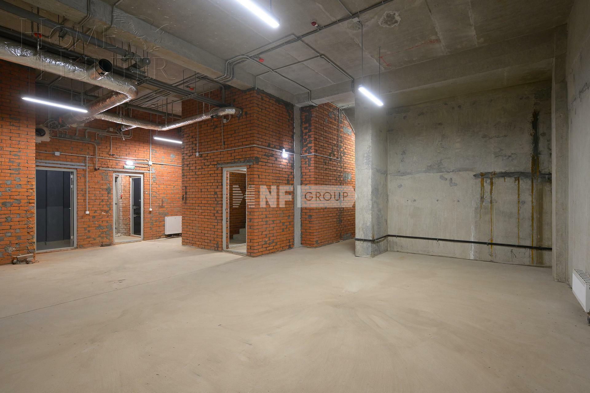 4-УРОВНЕВЫЙ ТАУНХАУС БЕЗ ОТДЕЛКИ 590 М² НА 1 ЭТАЖЕ