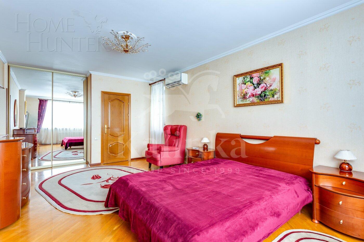 2-этажный коттедж 450 м² с отделкой