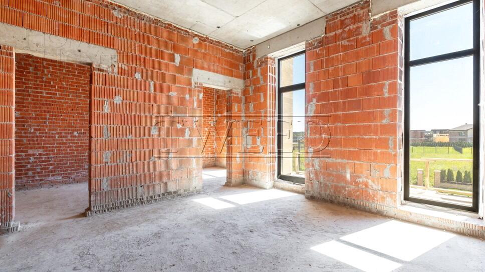 2-этажный коттедж 600 м² без отделки
