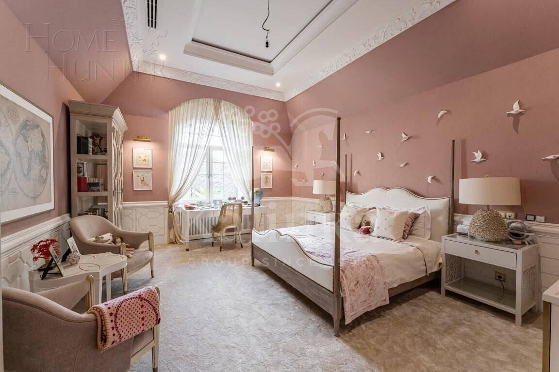 3-этажный коттедж 960 м² с отделкой