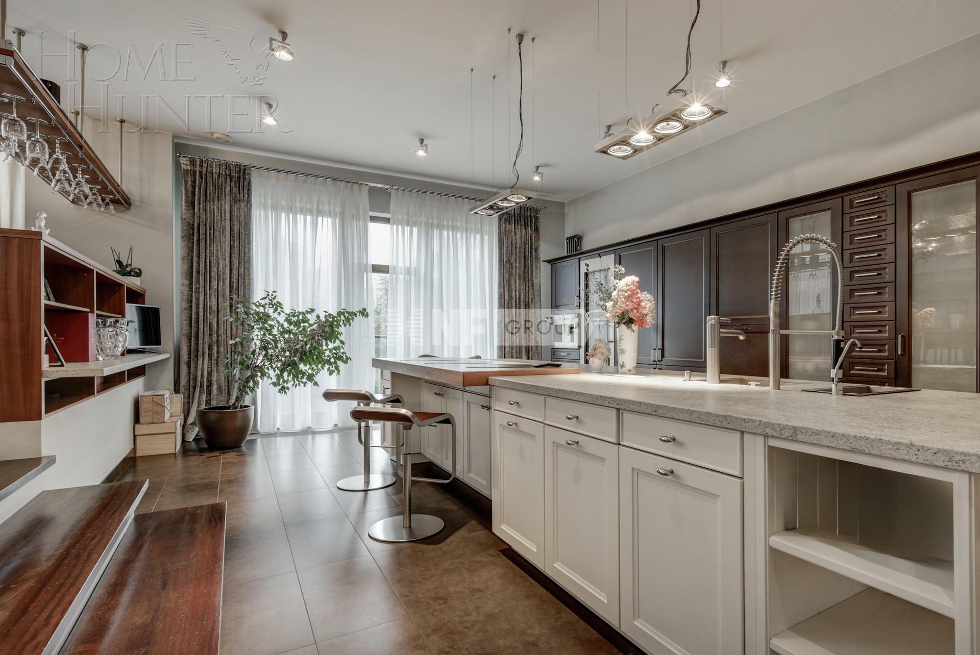 2-УРОВНЕВАЯ КВАРТИРА С ОТДЕЛКОЙ 246 М² НА 2 ЭТАЖЕ