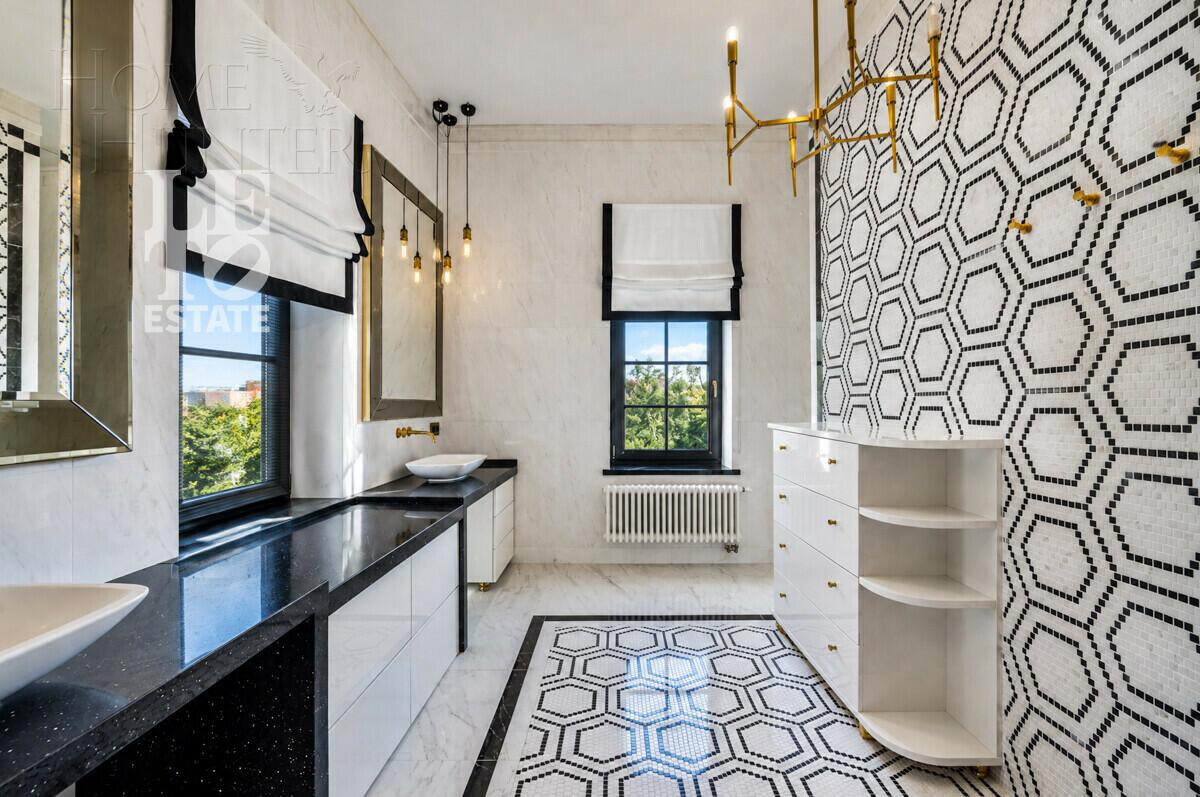 1-этажный коттедж 1 280 м² с отделкой