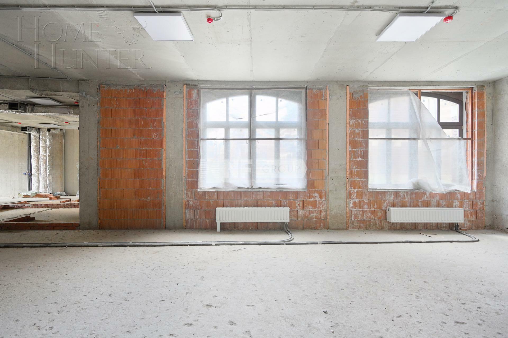 4-УРОВНЕВЫЙ ТАУНХАУС БЕЗ ОТДЕЛКИ 590 М² НА 1 ЭТАЖЕ