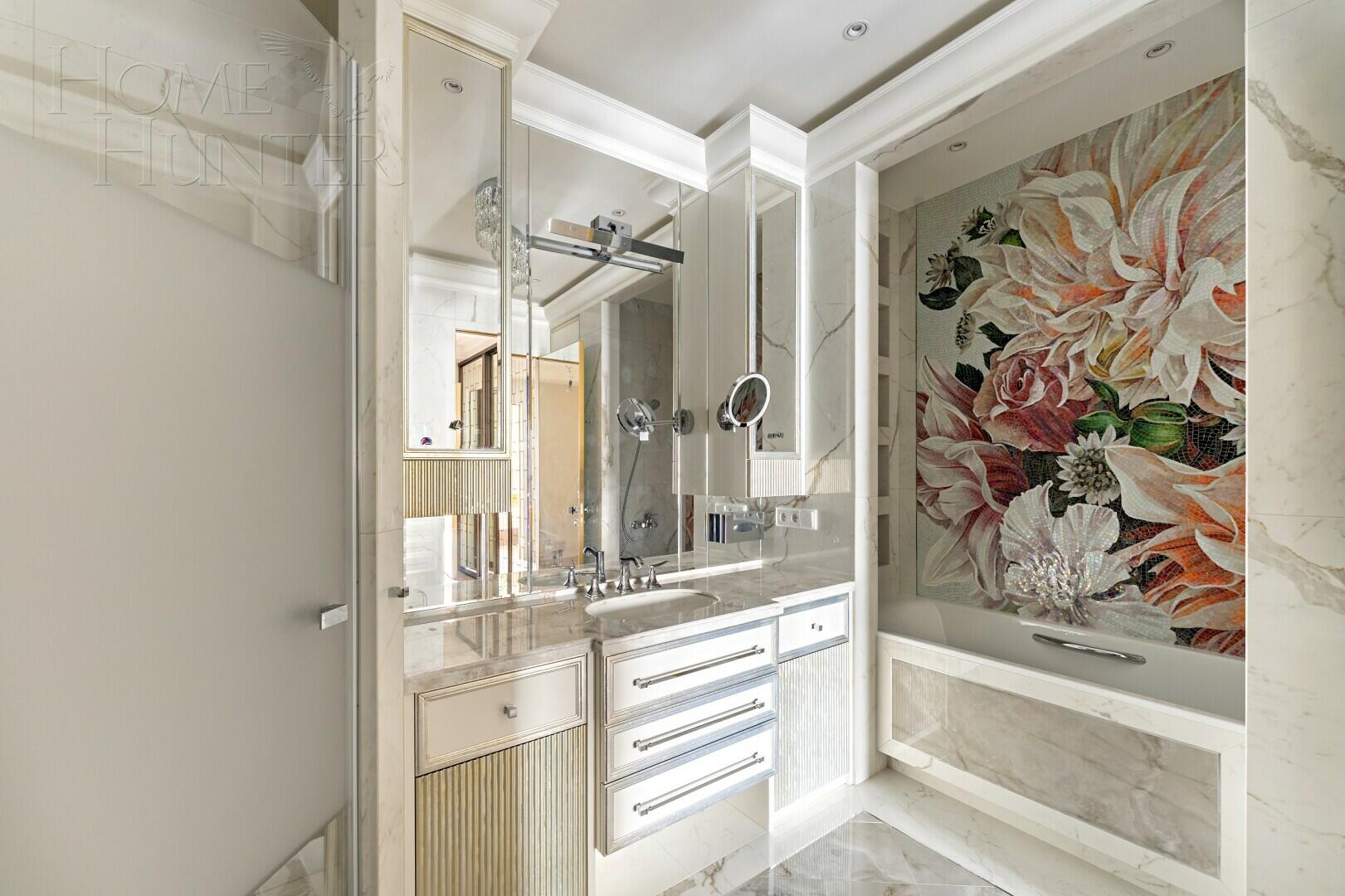 4-КОМН. КВАРТИРА С ОТДЕЛКОЙ 186 М² НА 10 ЭТАЖЕ