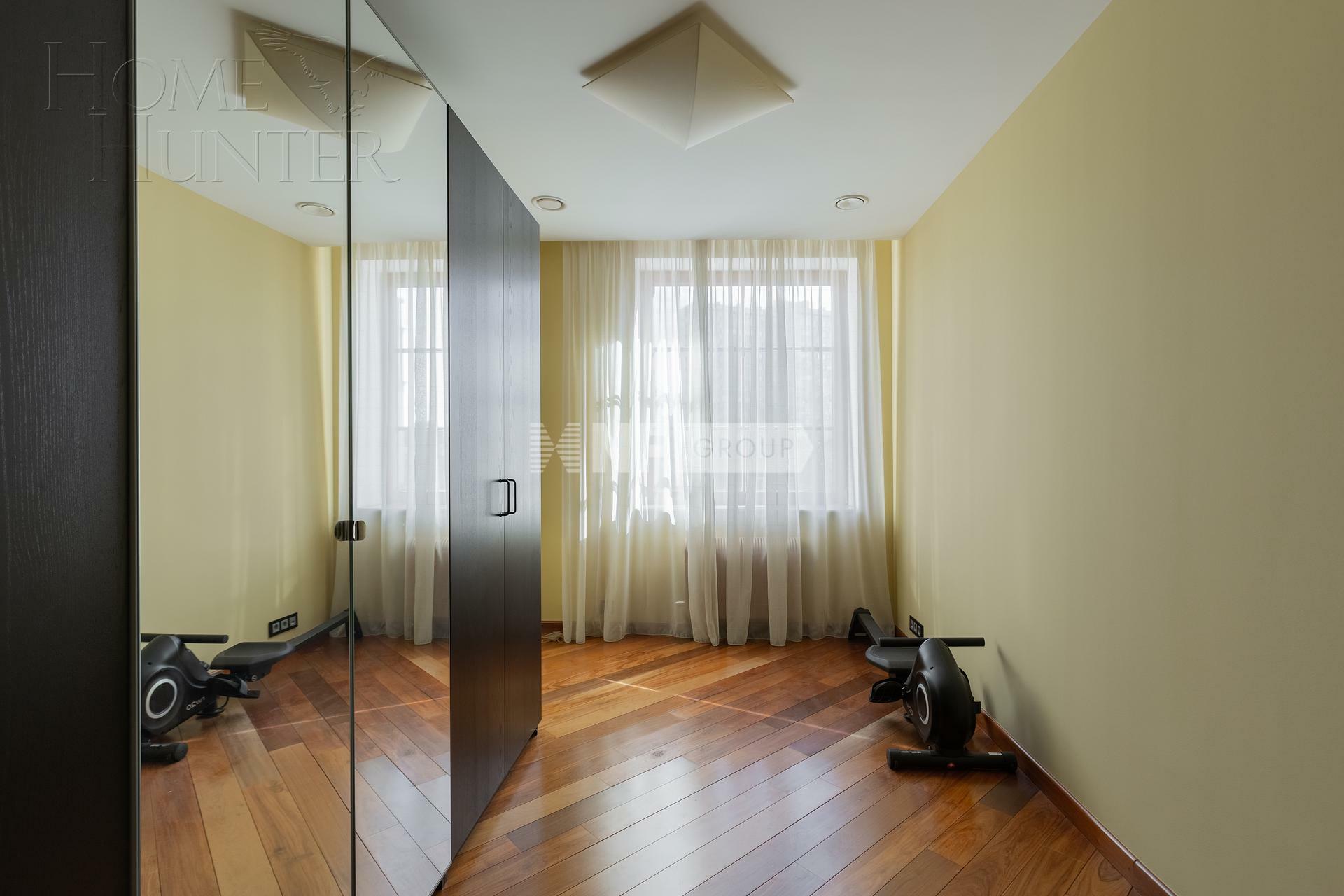 4-КОМН. КВАРТИРА С ОТДЕЛКОЙ 130.7 М² НА 4 ЭТАЖЕ