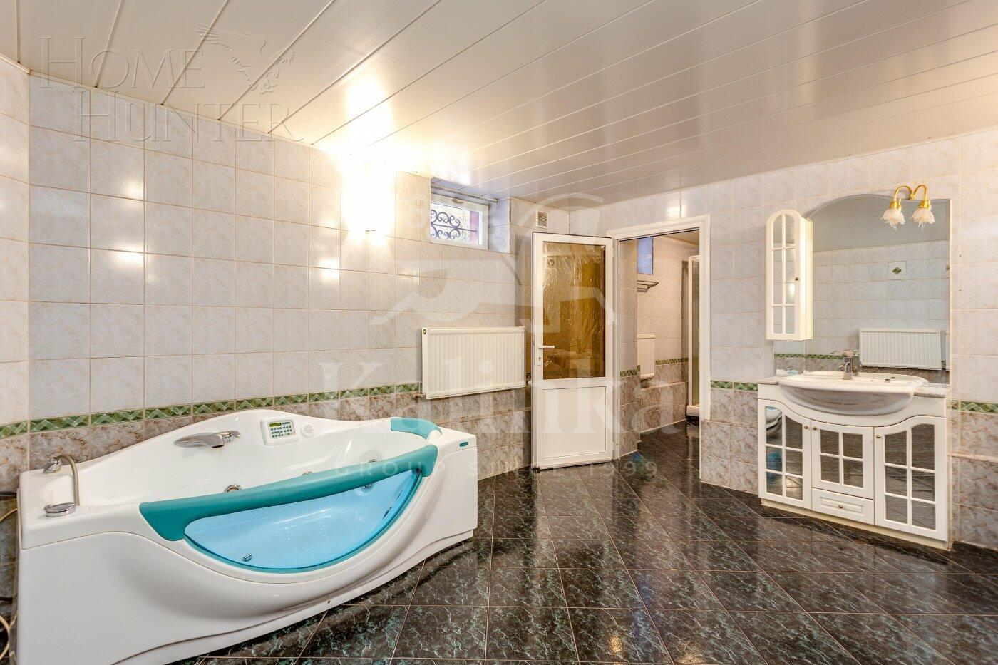 2-этажный коттедж 450 м² с отделкой