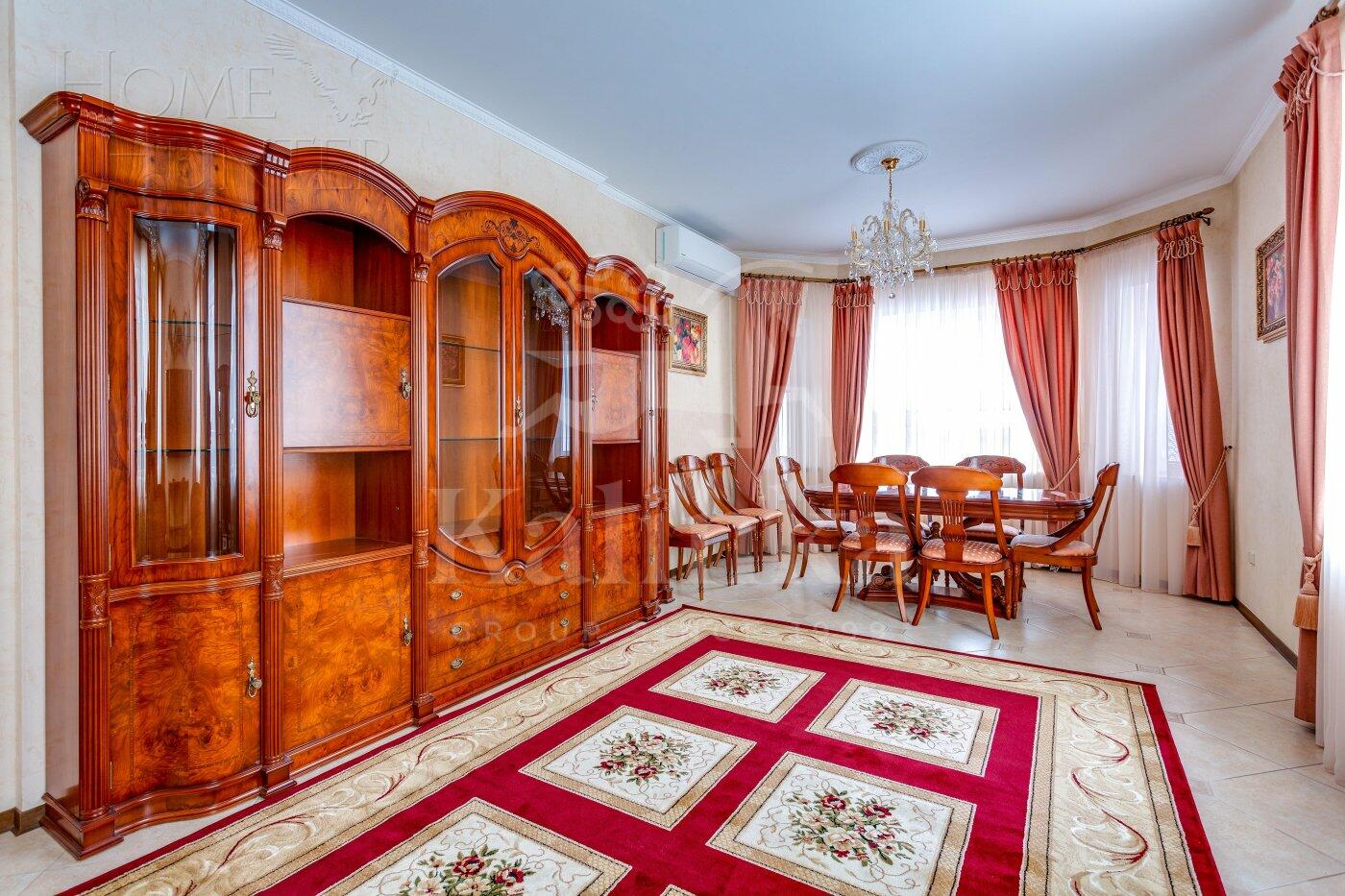 2-этажный коттедж 450 м² с отделкой