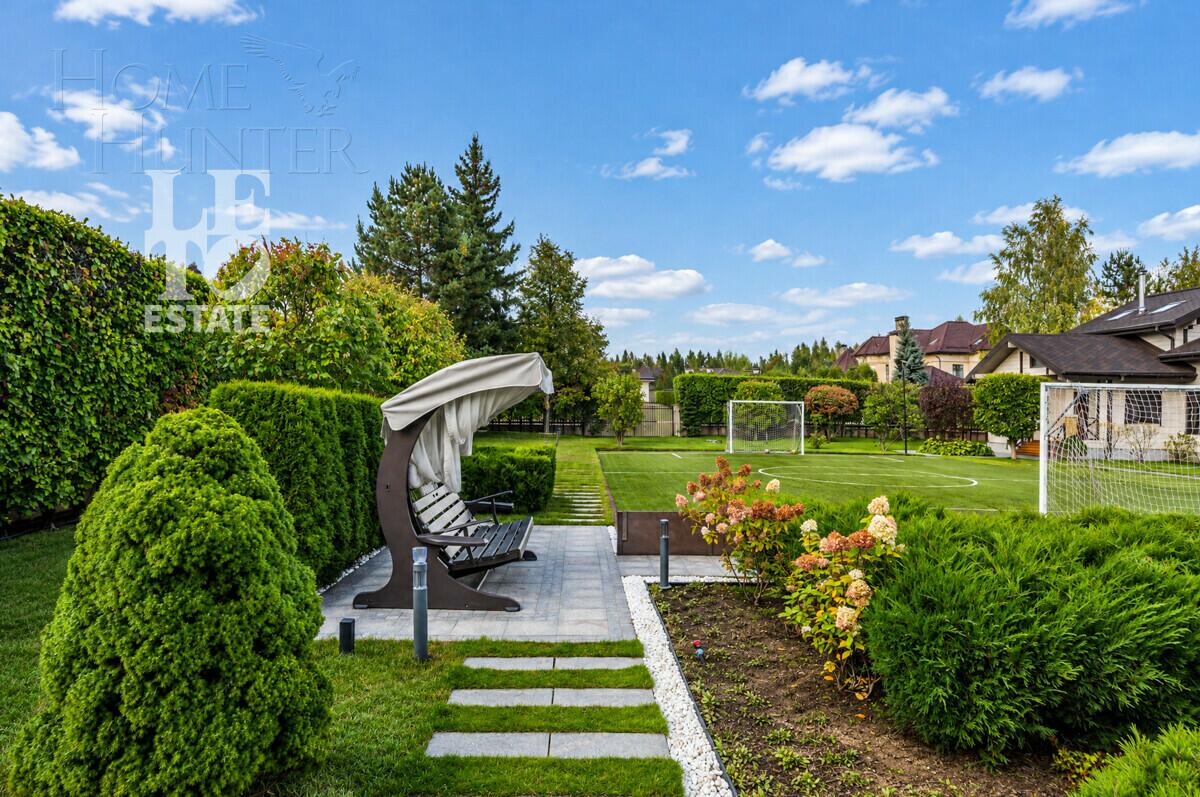 1-этажный коттедж 1 280 м² с отделкой