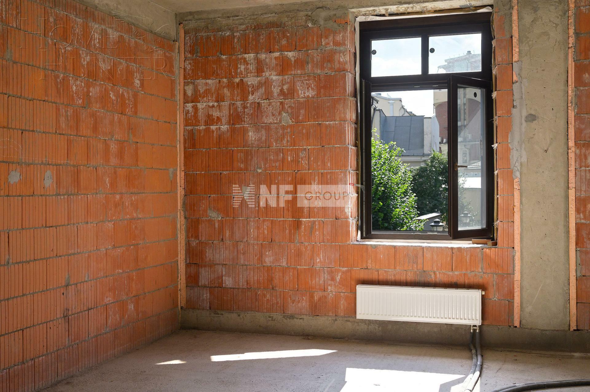 4-УРОВНЕВЫЙ ТАУНХАУС БЕЗ ОТДЕЛКИ 590 М² НА 1 ЭТАЖЕ
