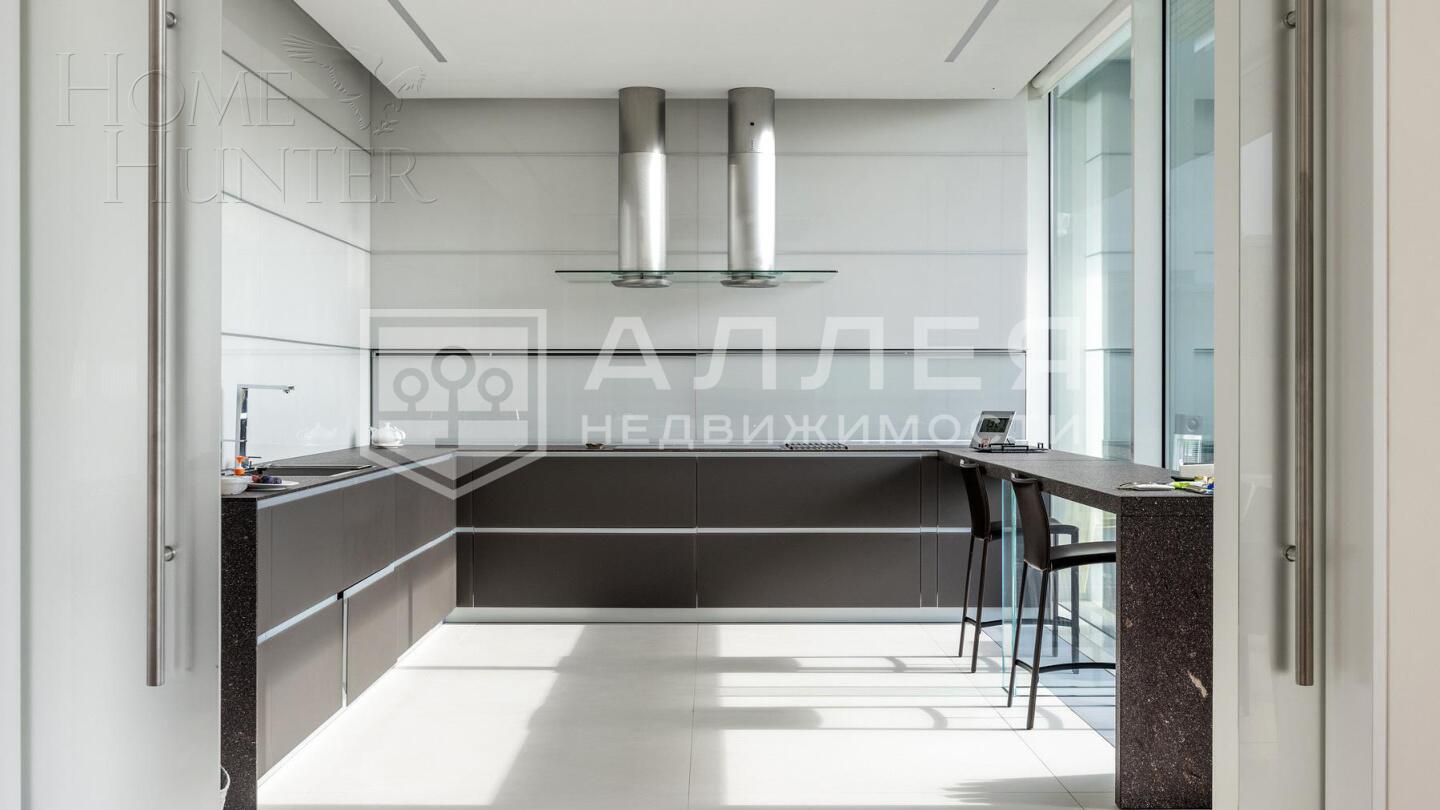 2-этажный коттедж 1 150 м² с отделкой
