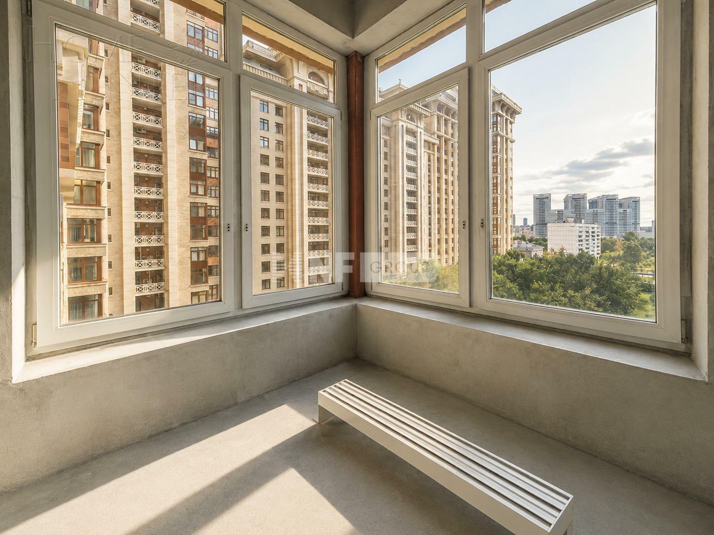 5-КОМН. КВАРТИРА БЕЗ ОТДЕЛКИ 220 М² НА 4 ЭТАЖЕ