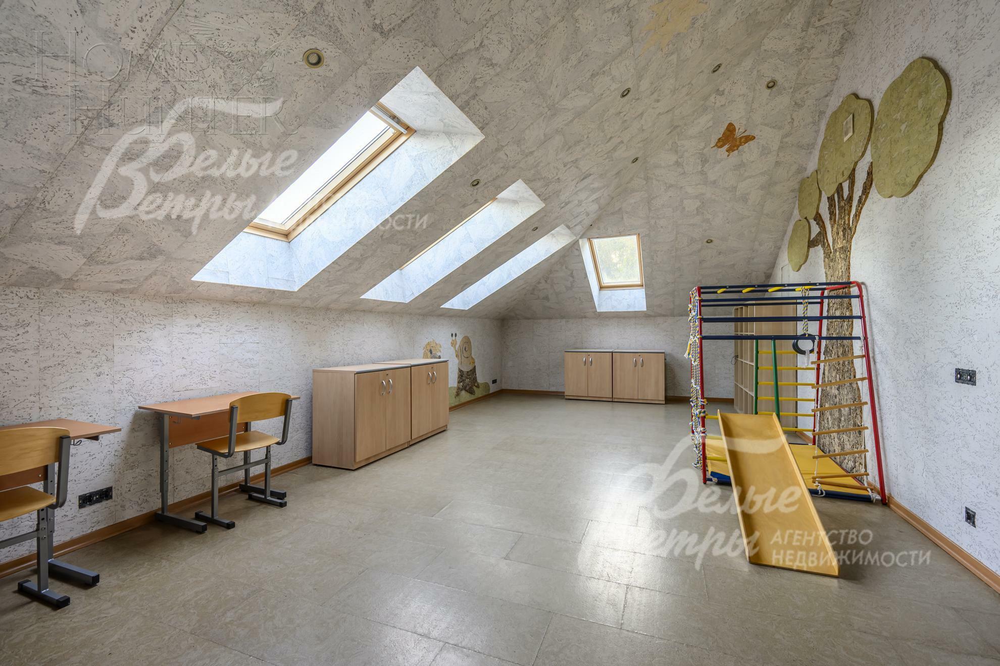 3-этажный коттедж 476 м² с отделкой
