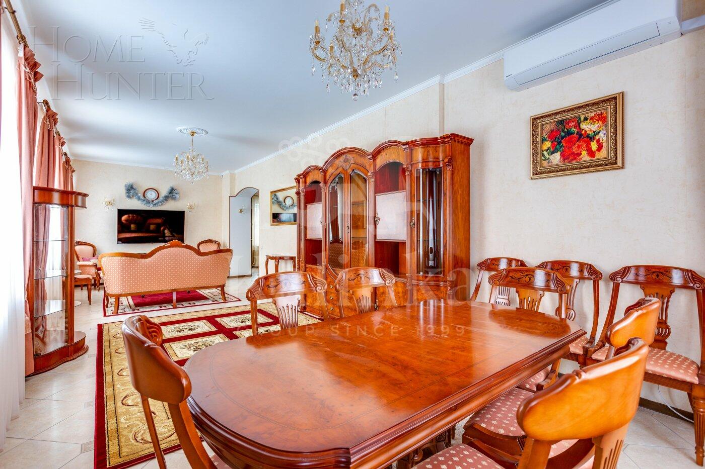 2-этажный коттедж 450 м² с отделкой