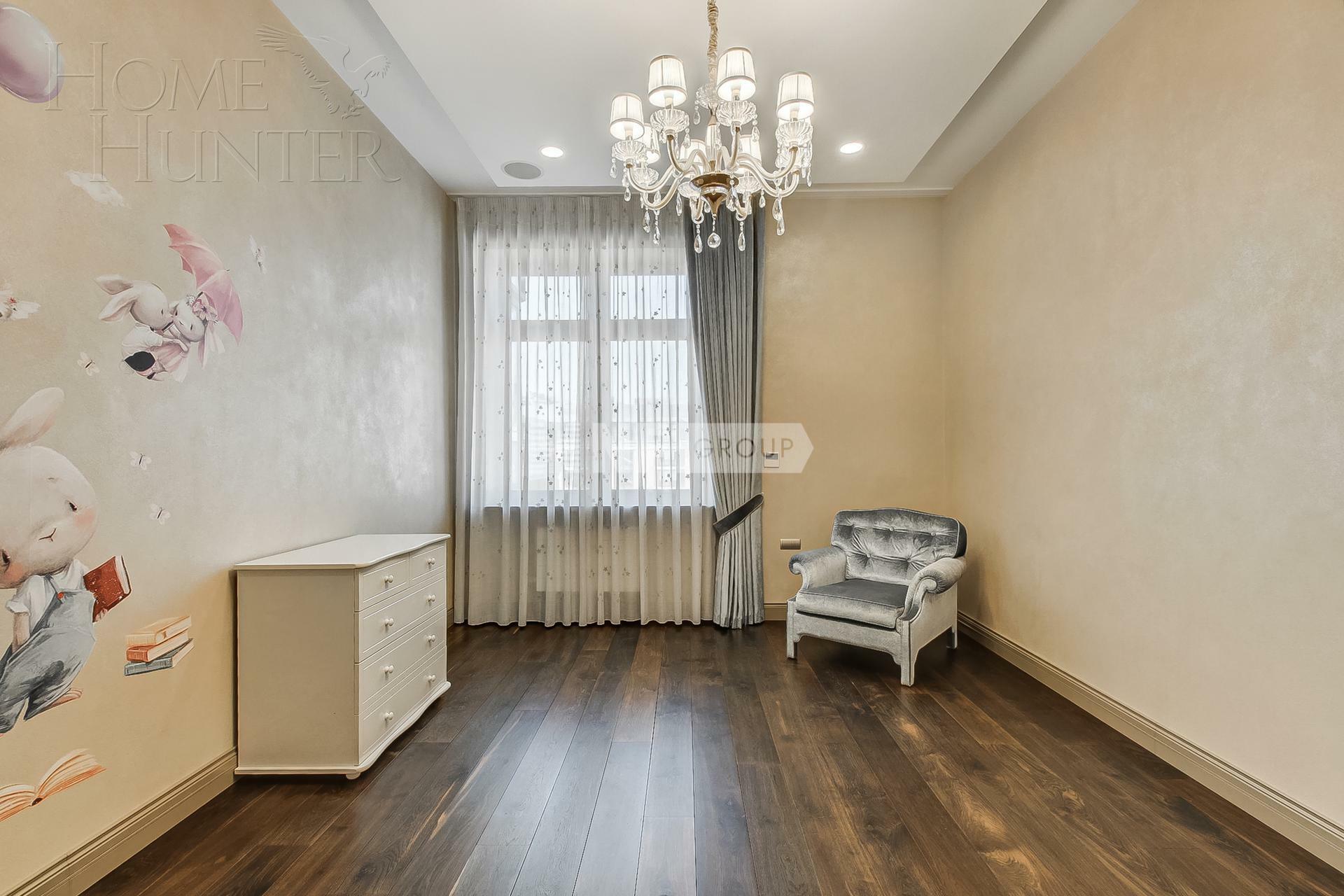 5-КОМН. ПЕНТХАУС С ОТДЕЛКОЙ 221 М² НА 8 ЭТАЖЕ