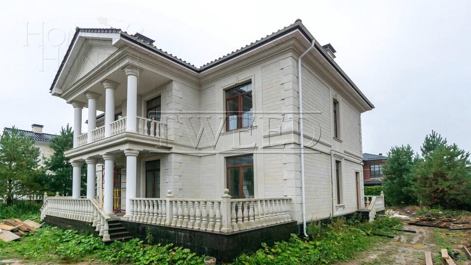 2-этажный коттедж 450 м² без отделки