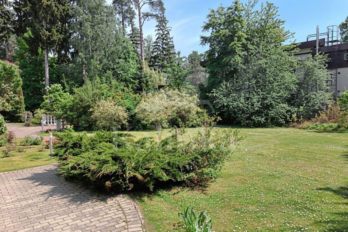 4-этажный коттедж 2 000 м² с отделкой