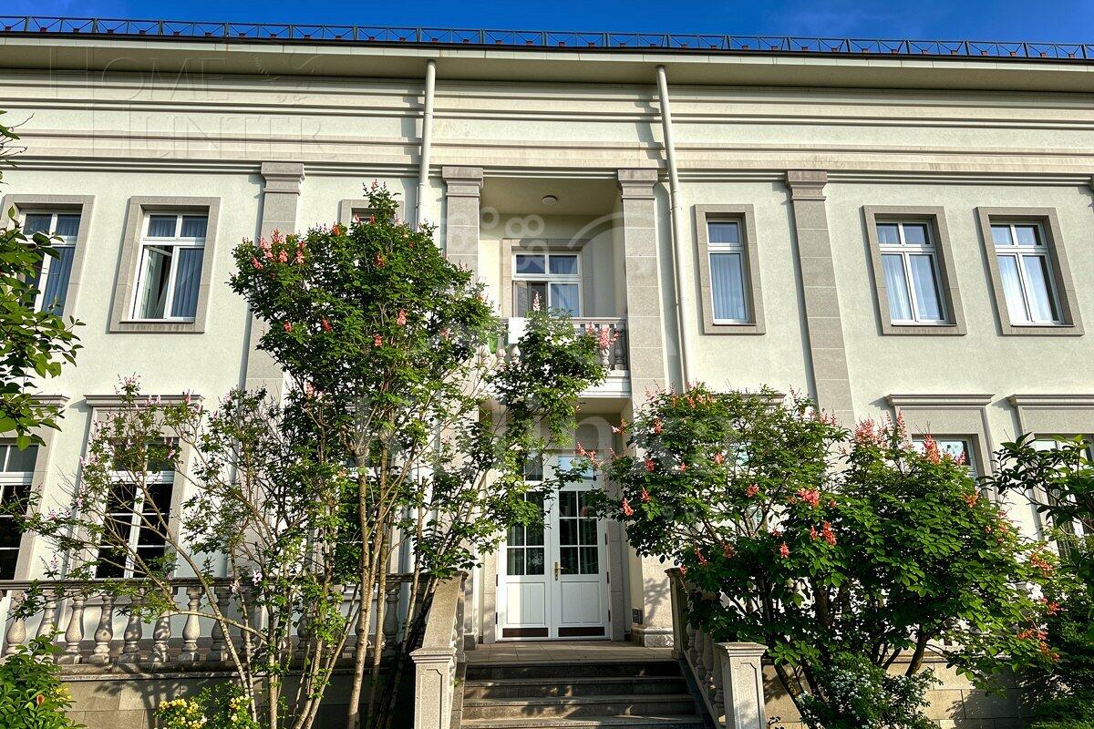 4-этажный коттедж 2 000 м² с отделкой