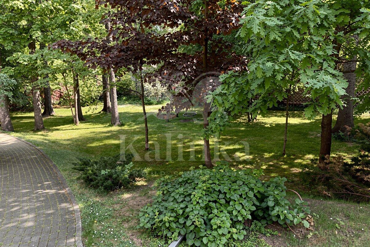 4-этажный коттедж 2 000 м² с отделкой