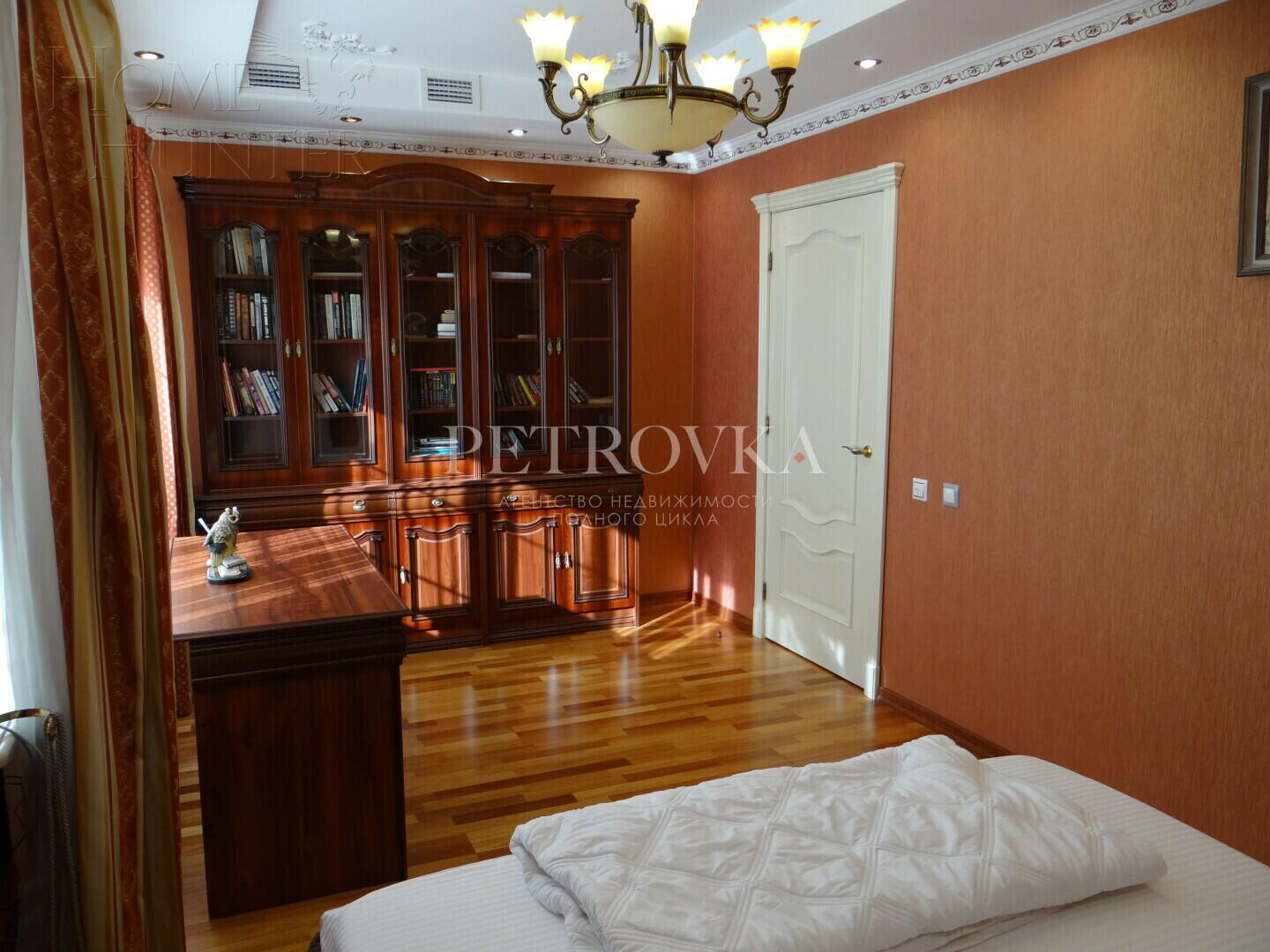 1-этажный коттедж 1 014 м² с отделкой
