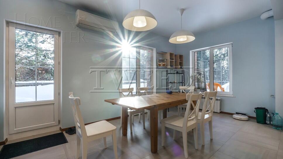 4-этажный коттедж 590 м² с отделкой