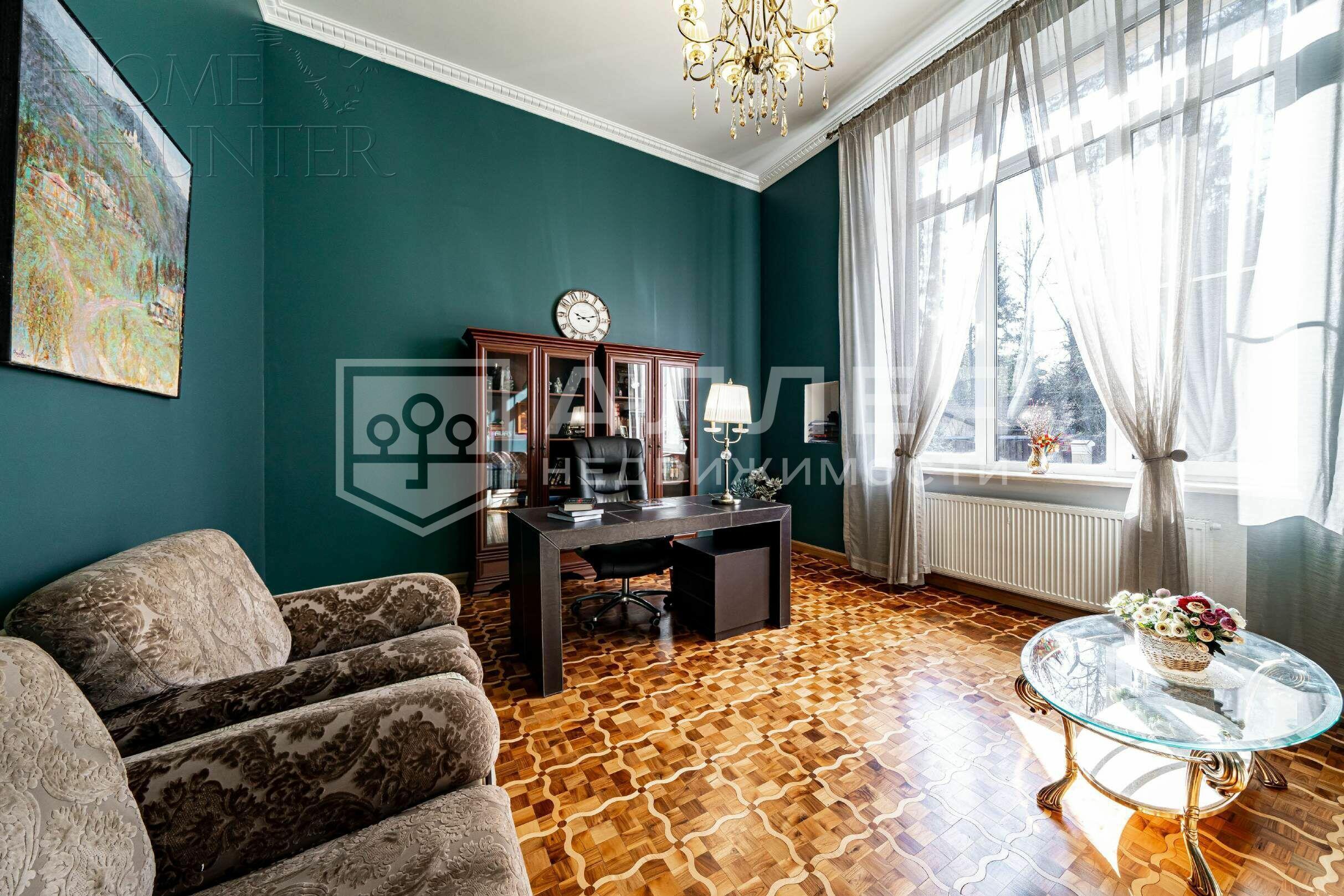3-этажный коттедж 1 065 м² с отделкой