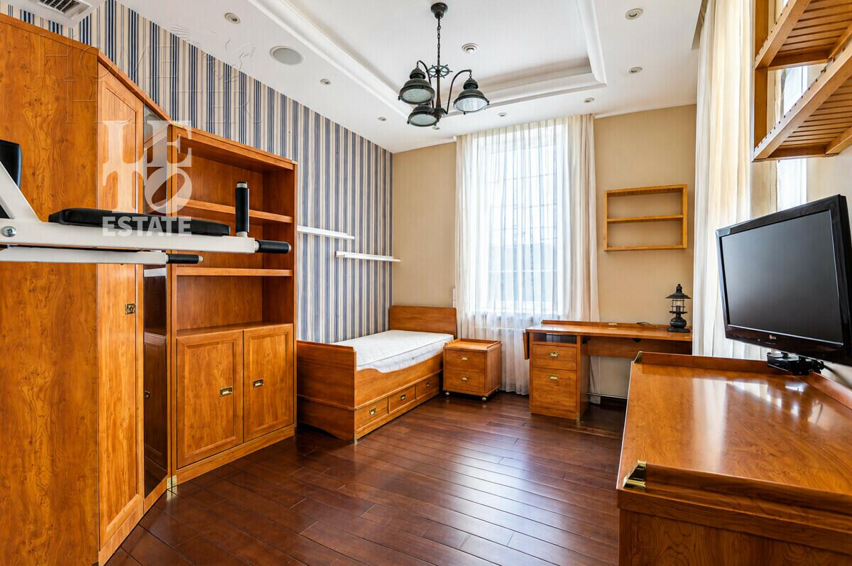 1-этажный коттедж 470 м² с отделкой