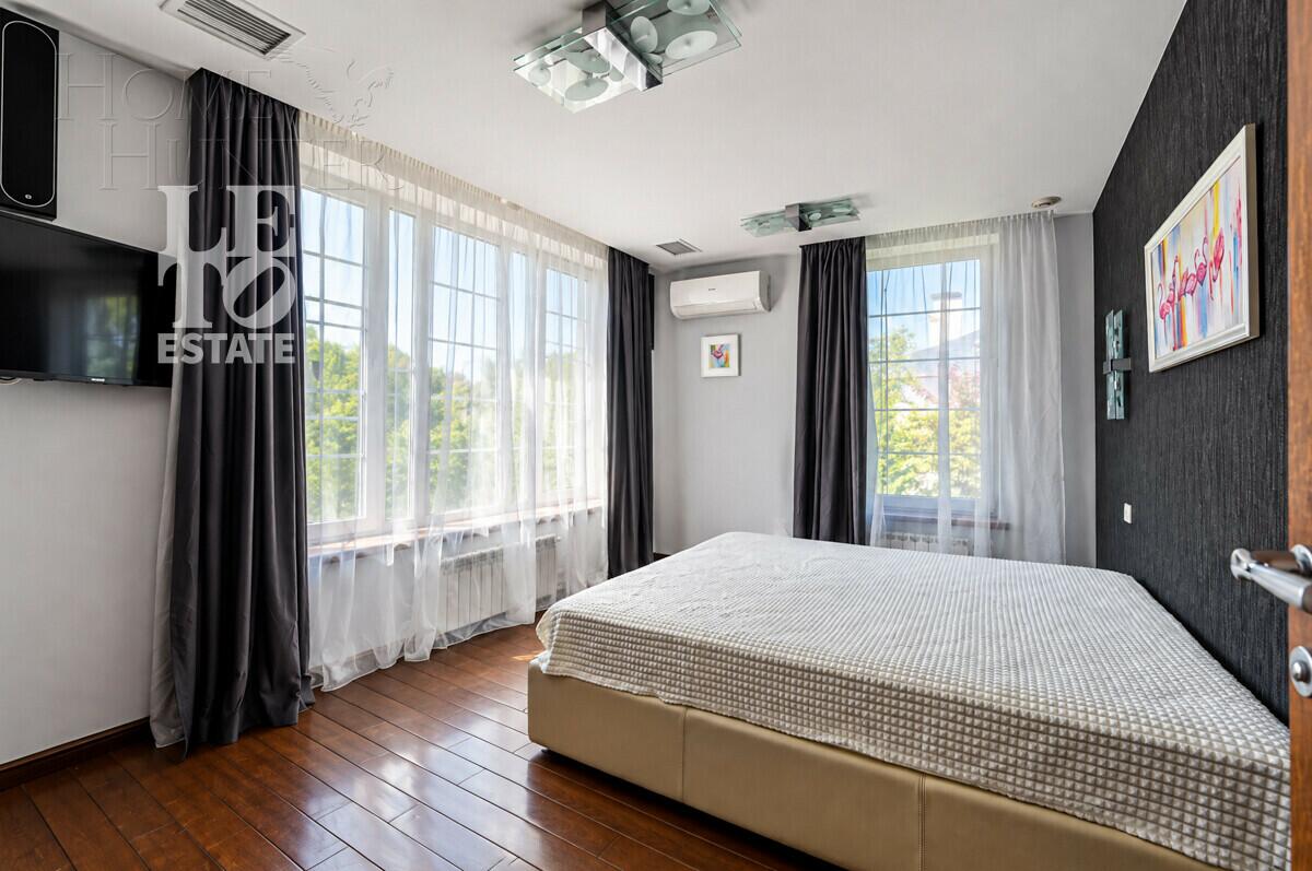 1-этажный коттедж 470 м² с отделкой