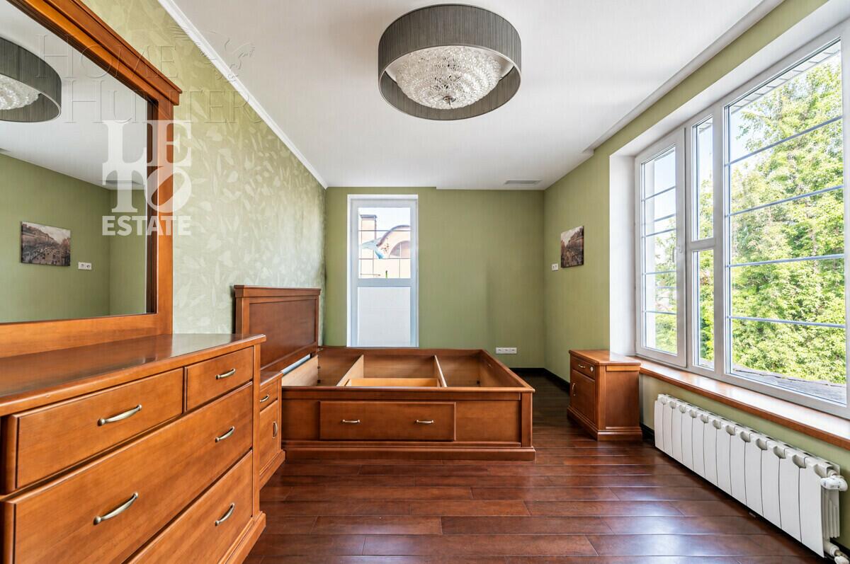 1-этажный коттедж 470 м² с отделкой