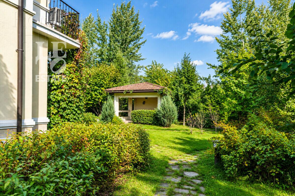 1-этажный коттедж 470 м² с отделкой
