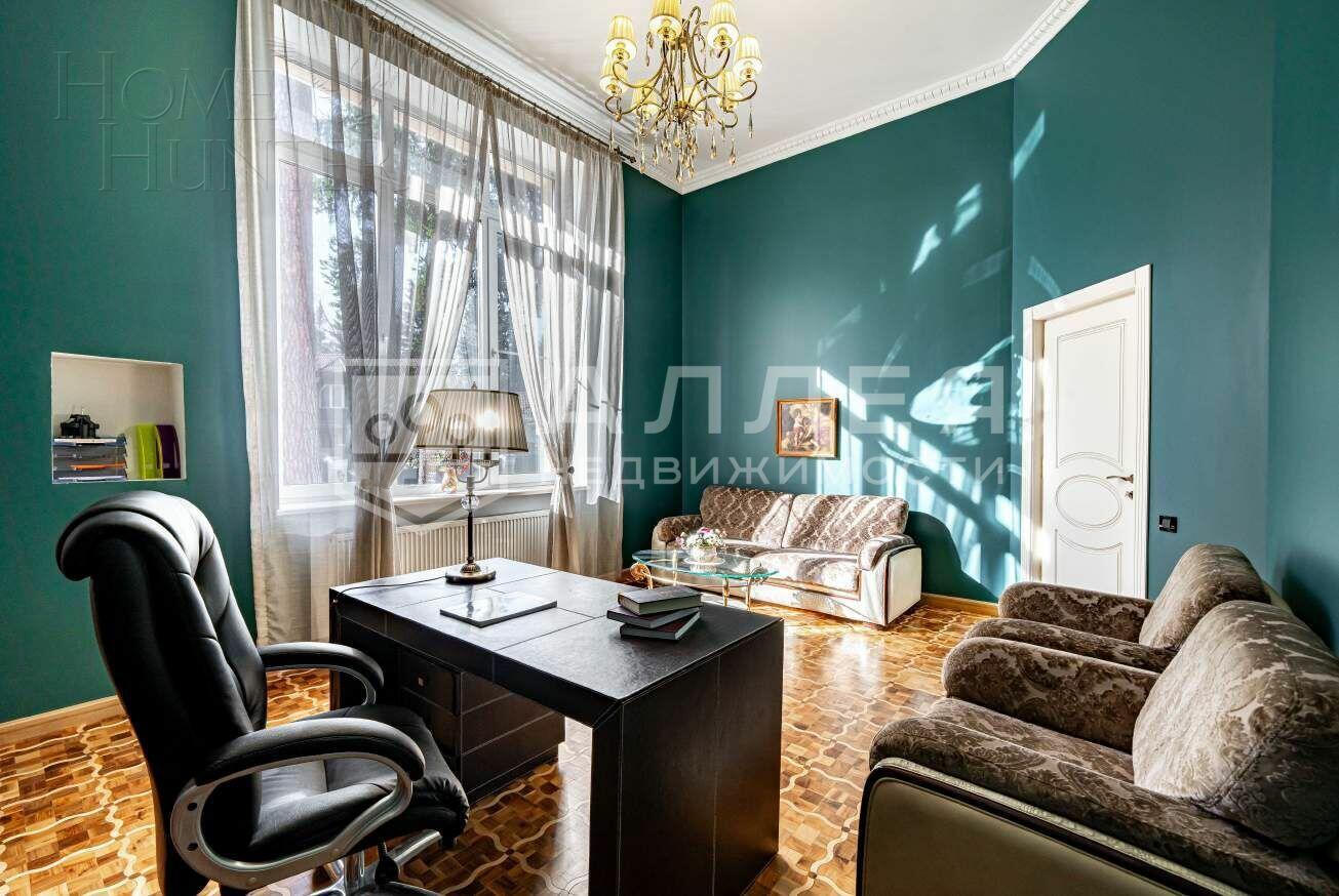 3-этажный коттедж 1 065 м² с отделкой