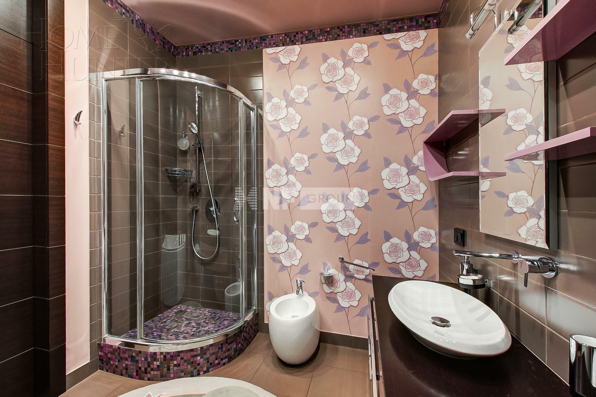 4-КОМН. КВАРТИРА С ОТДЕЛКОЙ 245 М² НА 2 ЭТАЖЕ