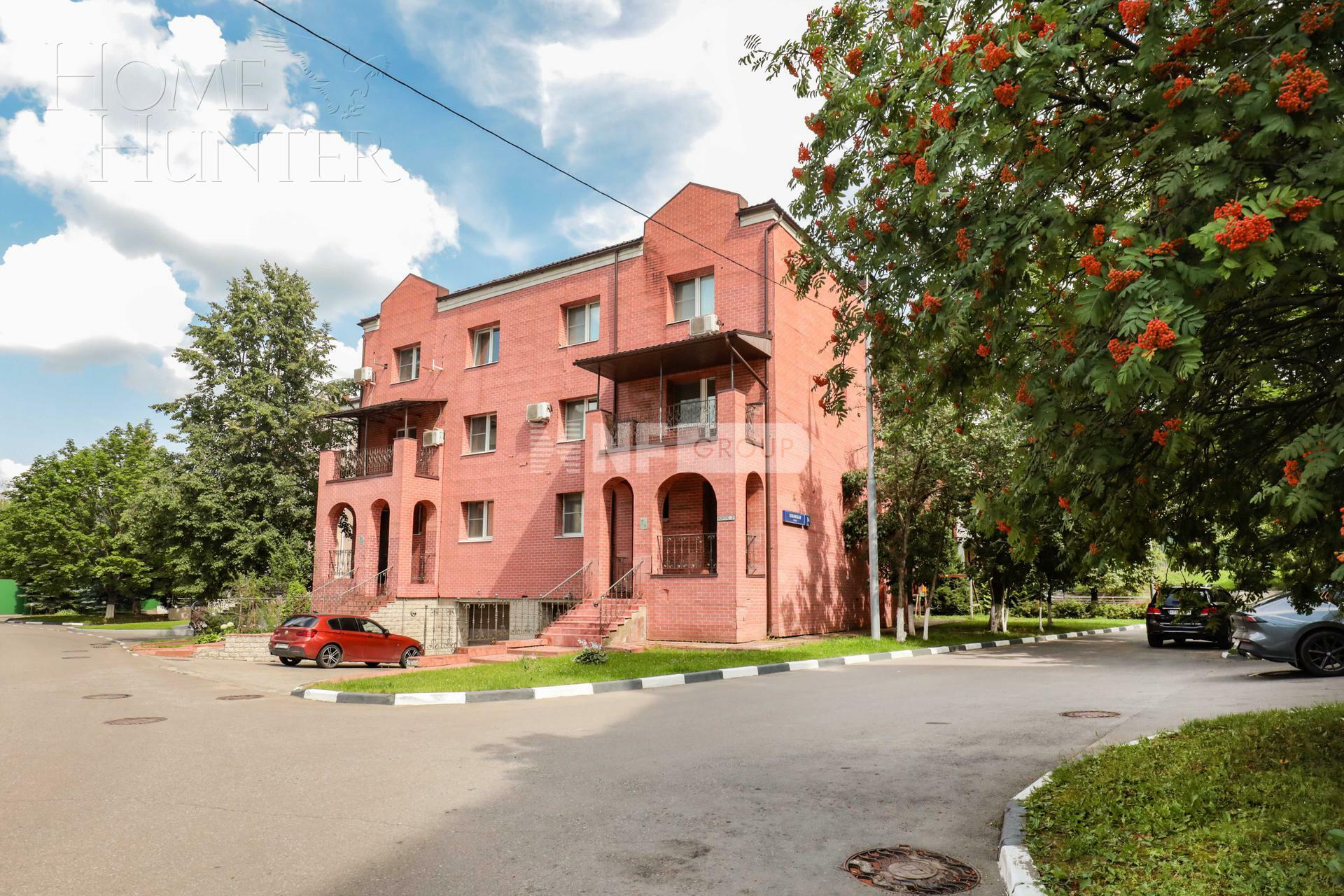 5-УРОВНЕВЫЙ ТАУНХАУС С ОТДЕЛКОЙ 323.7 М² НА 1 ЭТАЖЕ