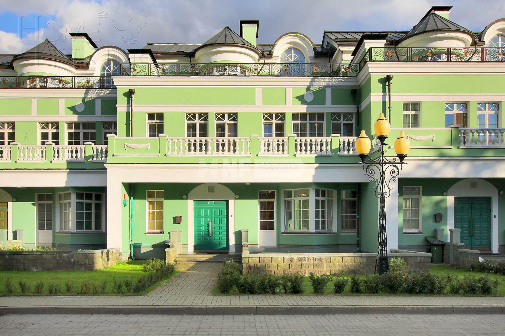 4-УРОВНЕВЫЙ ТАУНХАУС С ОТДЕЛКОЙ 450 М² НА 1 ЭТАЖЕ