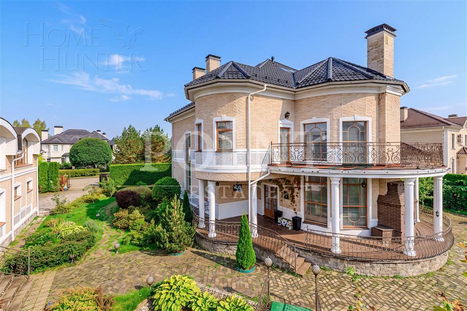 КОТТЕДЖ 1 300 м² с отделкой