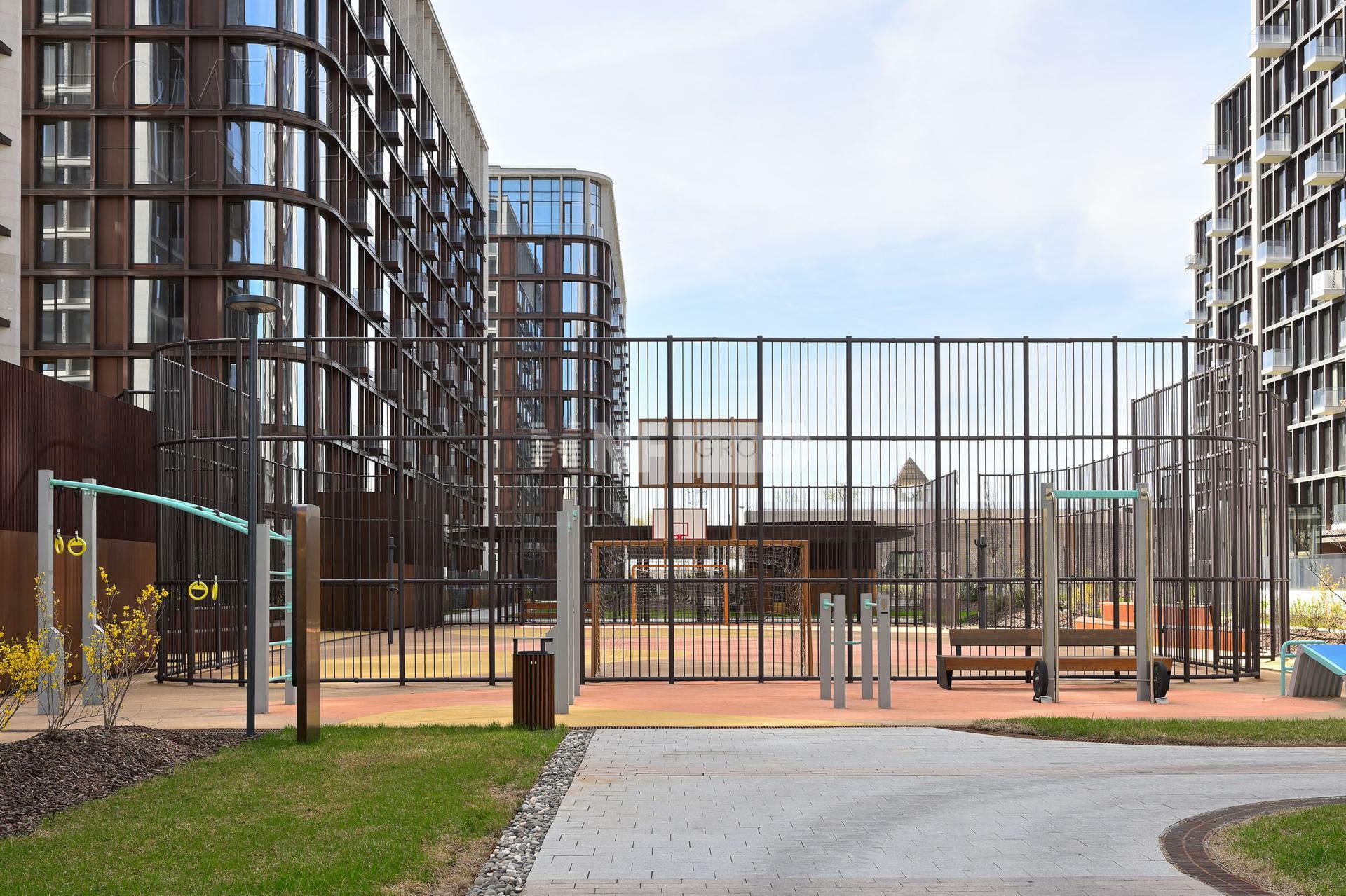 4-КОМН. КВАРТИРА С ОТДЕЛКОЙ 150 М² НА 1 ЭТАЖЕ
