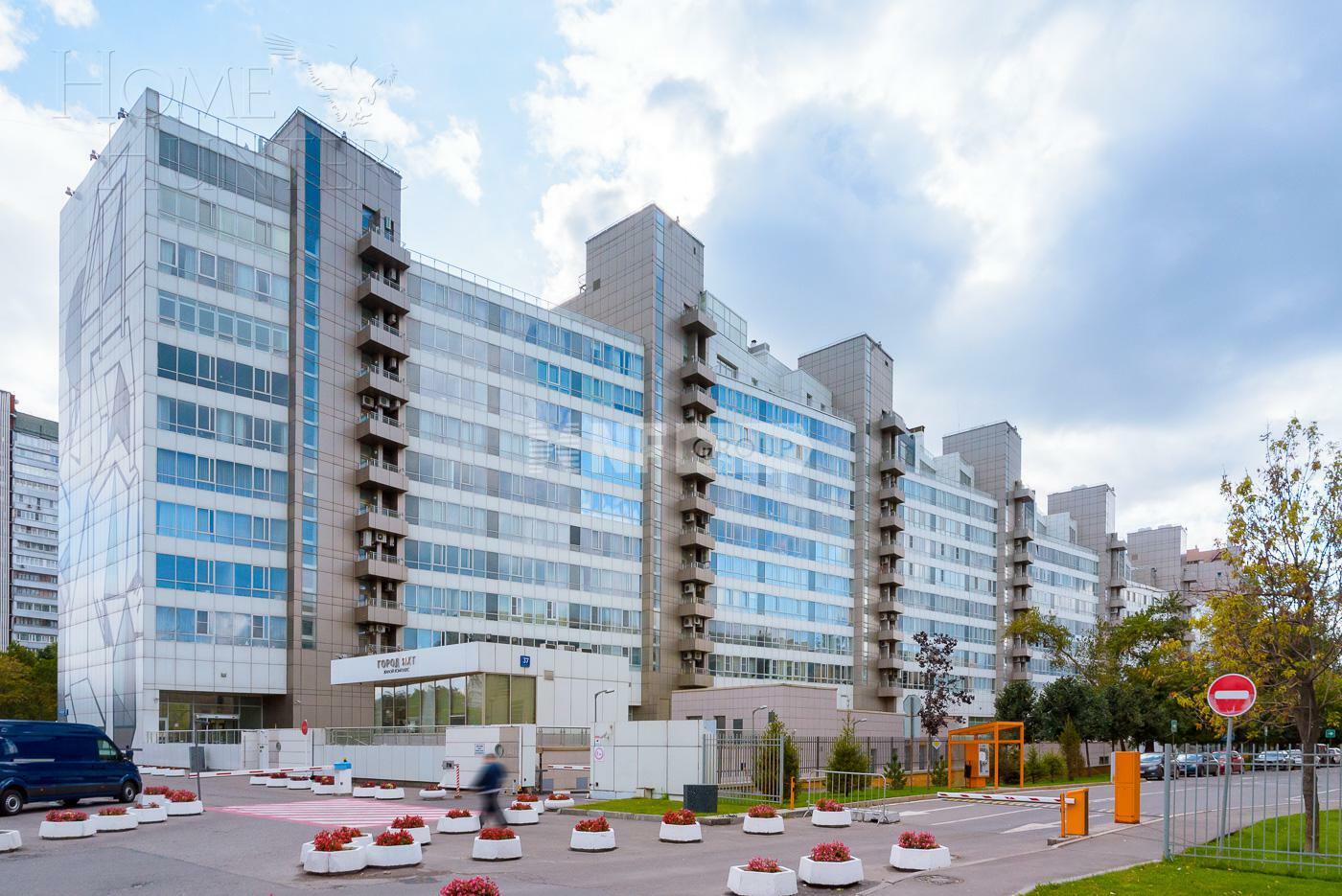 2-УРОВНЕВЫЙ ПЕНТХАУС С ОТДЕЛКОЙ 700 М² НА 12 ЭТАЖЕ