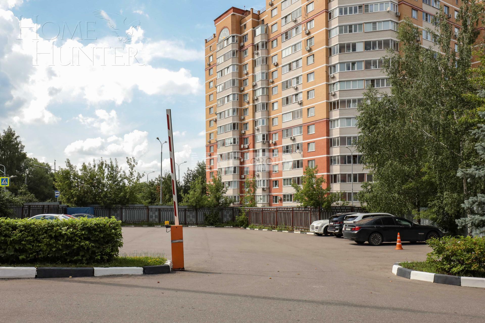 5-УРОВНЕВЫЙ ТАУНХАУС С ОТДЕЛКОЙ 323.7 М² НА 1 ЭТАЖЕ