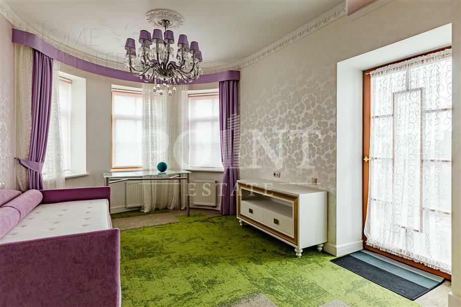 КОТТЕДЖ 1 300 м² с отделкой