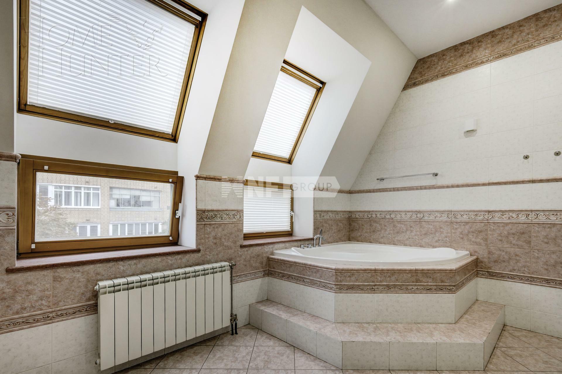 4-КОМН. КВАРТИРА С ОТДЕЛКОЙ 193 М² НА 4 ЭТАЖЕ