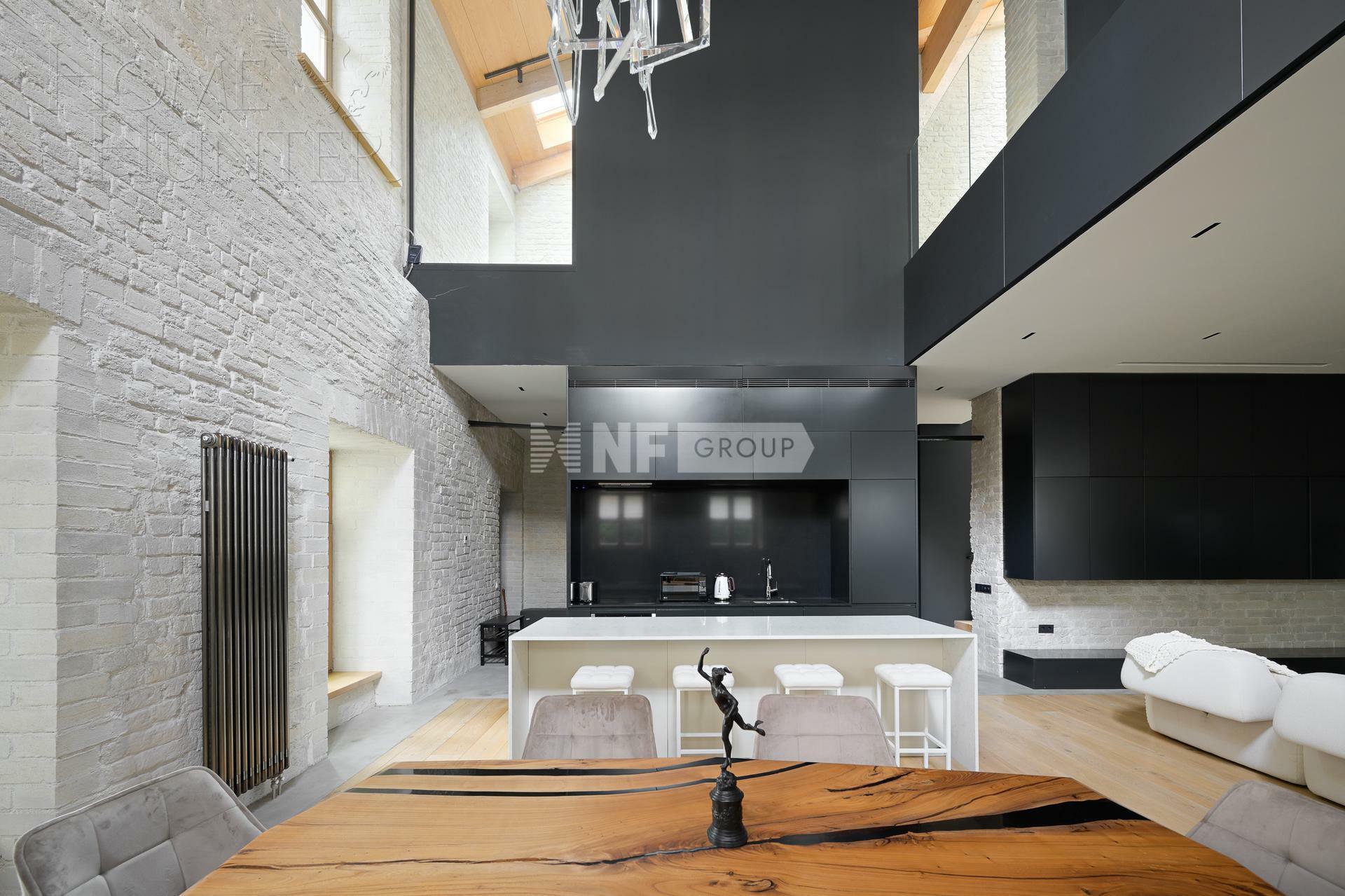 2-УРОВНЕВЫЙ ТАУНХАУС С ОТДЕЛКОЙ 165 М² НА 1 ЭТАЖЕ