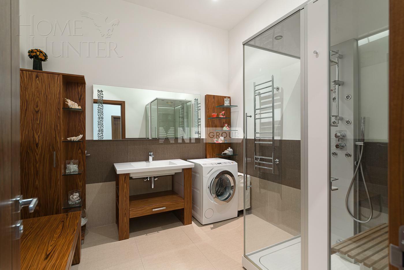 6-КОМН. КВАРТИРА С ОТДЕЛКОЙ 245 М² НА 2 ЭТАЖЕ