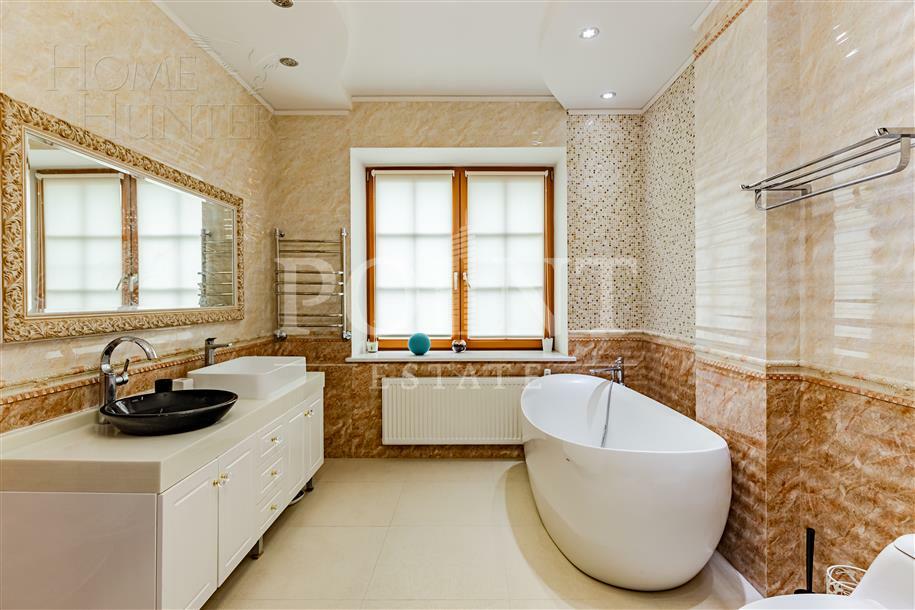 КОТТЕДЖ 1 300 м² с отделкой