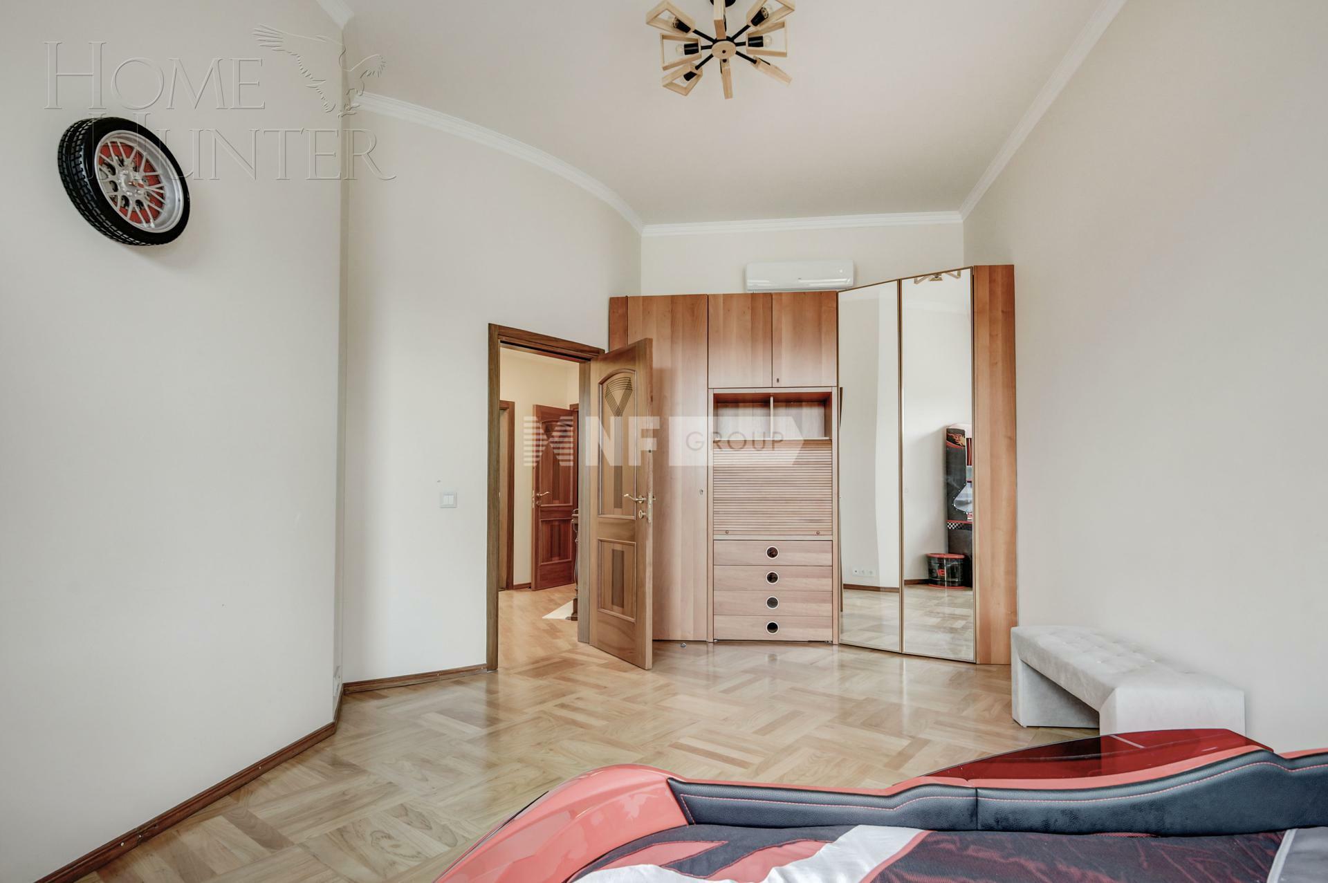 4-КОМН. КВАРТИРА С ОТДЕЛКОЙ 193 М² НА 4 ЭТАЖЕ