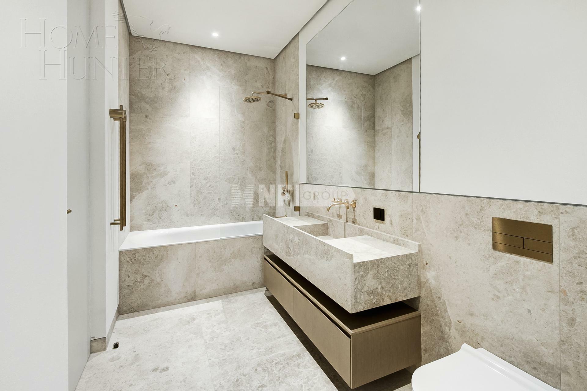6-КОМН. ПЕНТХАУС С ОТДЕЛКОЙ 265.78 М² НА 13 ЭТАЖЕ