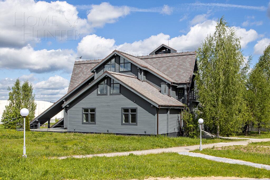 2-этажный коттедж 400 м² с отделкой