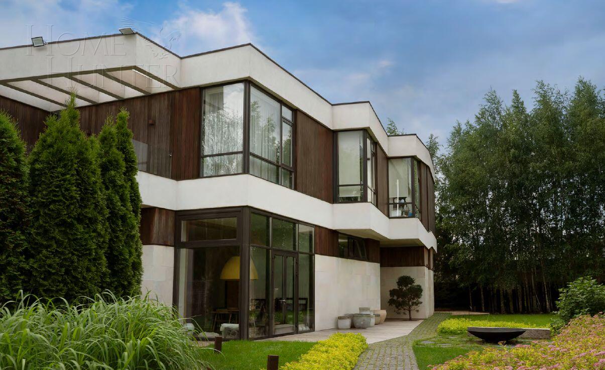 2-этажный коттедж 1 624 м² с отделкой