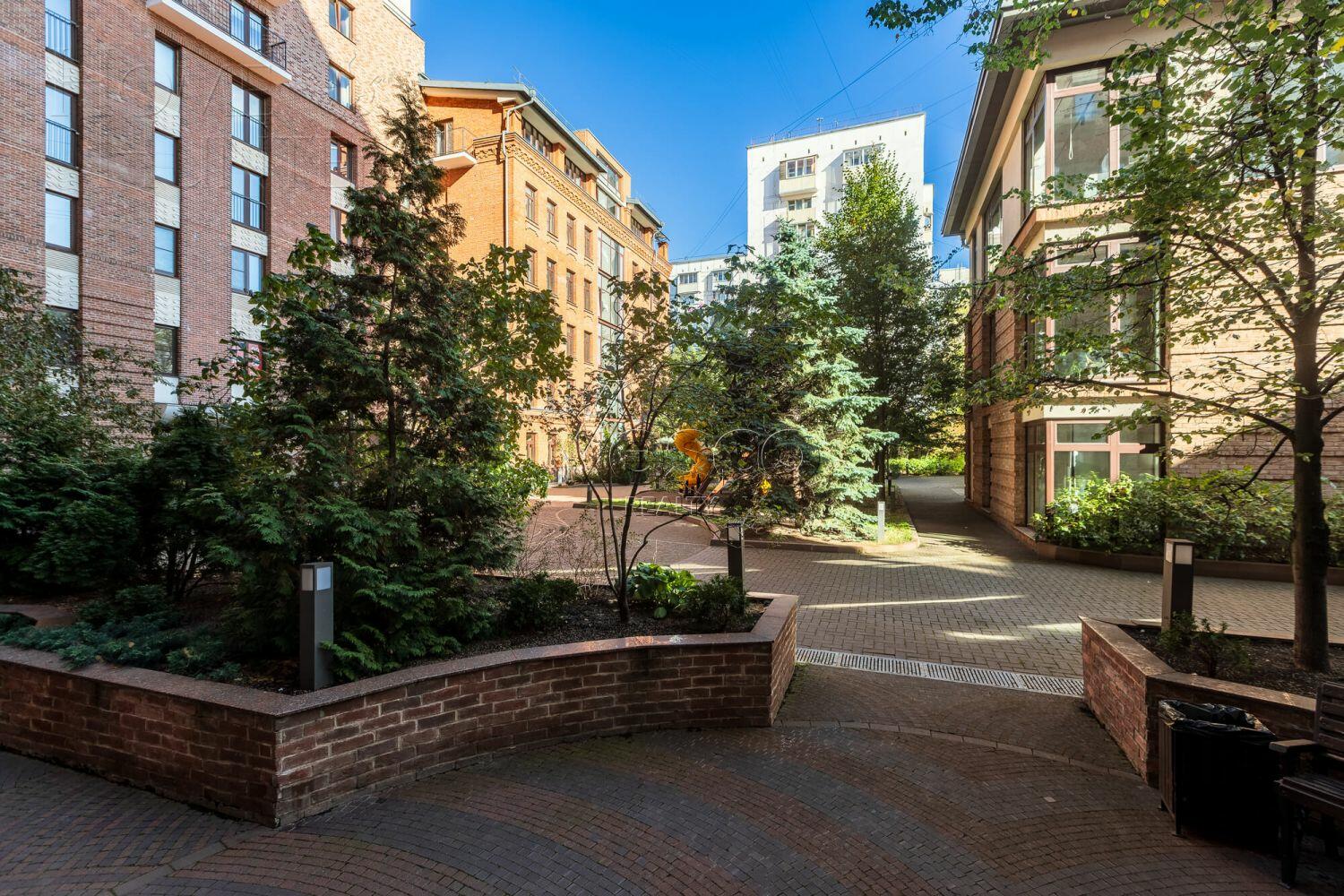 4-КОМН. КВАРТИРА БЕЗ ОТДЕЛКИ 202.6 М² НА 2 ЭТАЖЕ