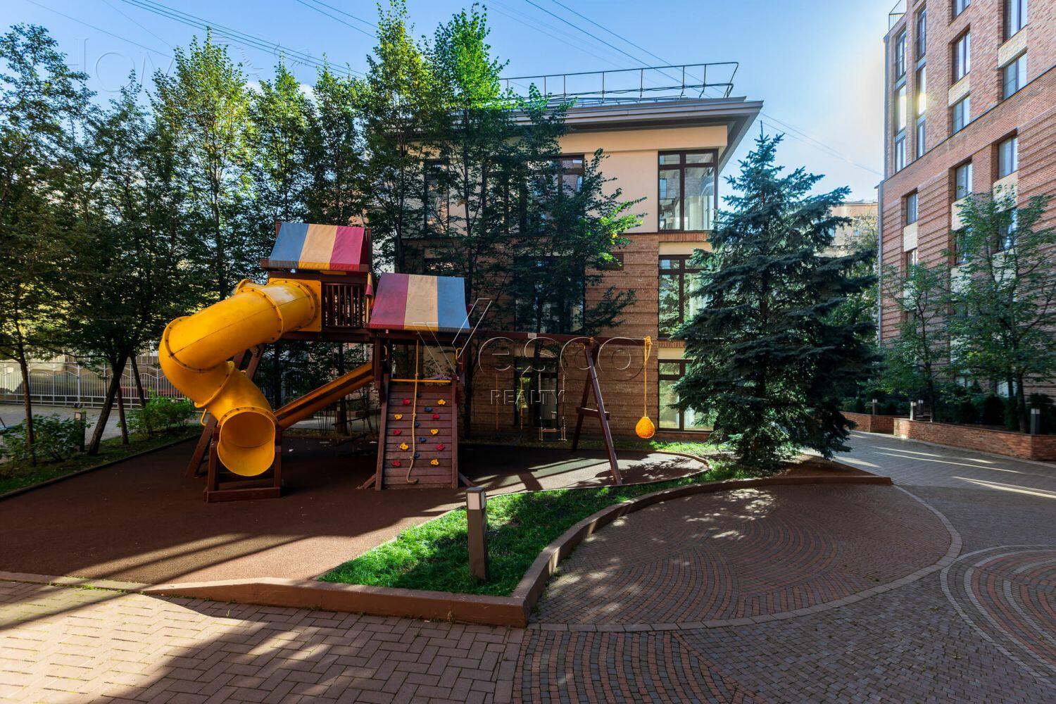 4-КОМН. КВАРТИРА БЕЗ ОТДЕЛКИ 202.6 М² НА 2 ЭТАЖЕ